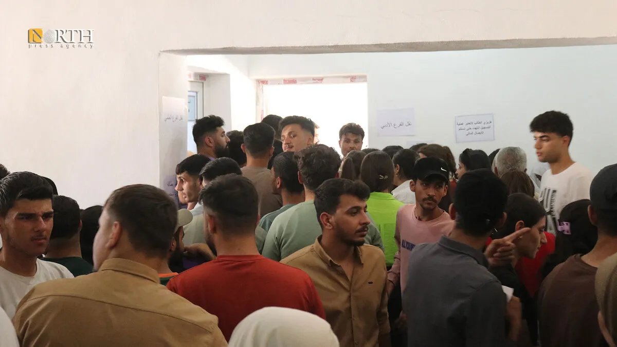 صرين بريف كوباني: استمرار تسجيل طلاب الشهادة الثانوية وفق المناهج الحكومية السورية