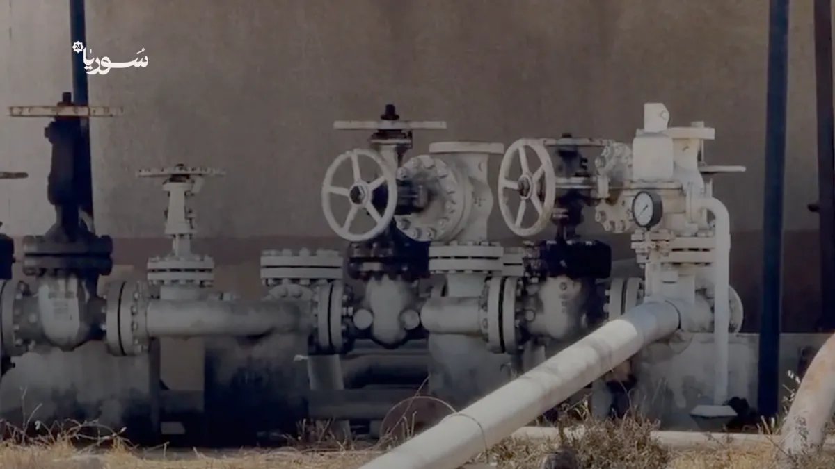 بعد توقف دام 14 عاماً: إعادة تشغيل خط نقل البترول الحيوي بين حمص وحماة