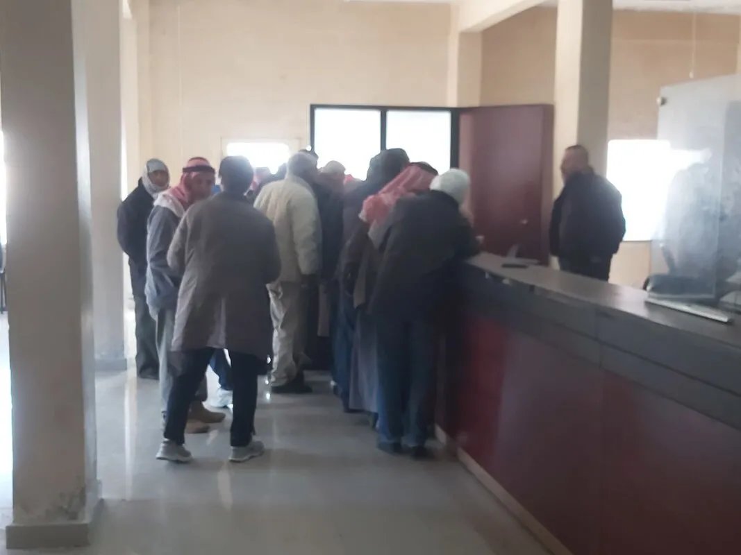 القنيطرة: تأخر صرف المنحة للمتقاعدين بسبب نقص السيولة في المصرف العقاري