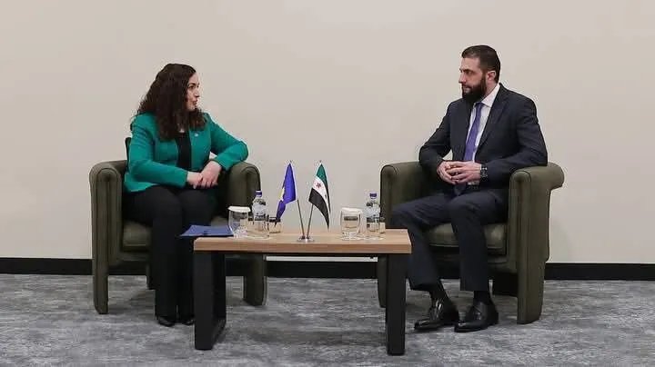 الرئيس الشرع يبحث علاقات جديدة مع كوسوفو على هامش منتدى أنطاليا الدبلوماسي