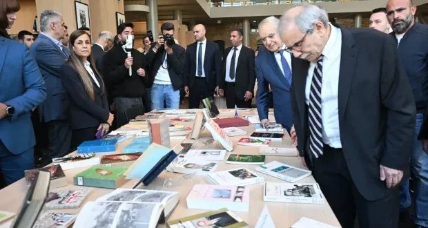 سلام ووزير الثقافة يدشّنان معرض خمسون في خمسين في الذكرى الـ50 للحرب الأهلية اللبنانية