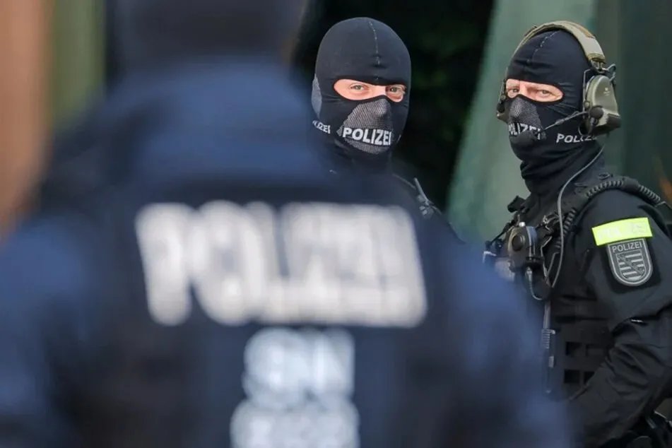 جريمة مروعة في برلين: مقتل شاب طعناً في نويكولن والقبض على الجاني بعد مطاردة مثيرة