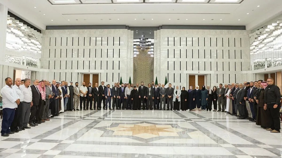 الرئيس الشرع يبحث مع وجهاء الجولان سبل وقف الاعتداءات الإسرائيلية وتحسين الخدمات