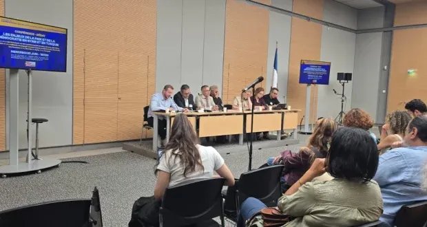 البرلمان الفرنسي يستضيف مؤتمراً حول تحديات السلام والديمقراطية في سوريا وتركيا