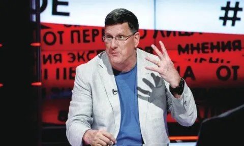 ضابط مخابرات أمريكي سابق يحذر: التوتر العالمي ينذر بحرب نووية وشيكة.. وانتقادات لاذعة للضربات الأمريكية في إيران