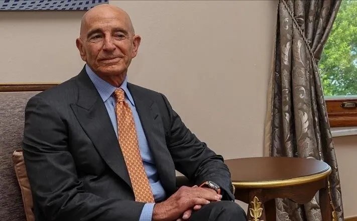 المبعوث الأمريكي يكشف عن رؤية واشنطن لسوريا: دعم للحكومة ورفع للعقوبات لتحقيق الازدهار