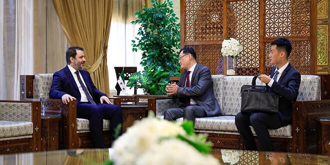 وزير الخارجية السوري يبحث مع السفير الصيني تعزيز التعاون بين البلدين