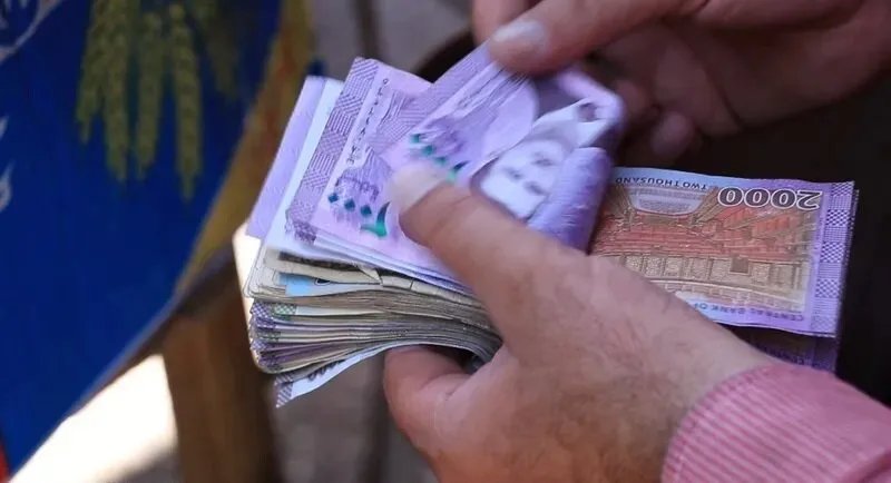 تحديثات أسعار الصرف والذهب في السوق السوداء السورية اليوم الجمعة 27 يونيو 2025