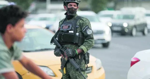 السيستاني يجدد مطالبته بحصر السلاح بيد الدولة العراقية وسط تصاعد التوترات الإقليمية