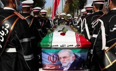 إيران تودع قادتها وعلماءها النوويين في تشييع "تاريخي" بعد حرب إسرائيل