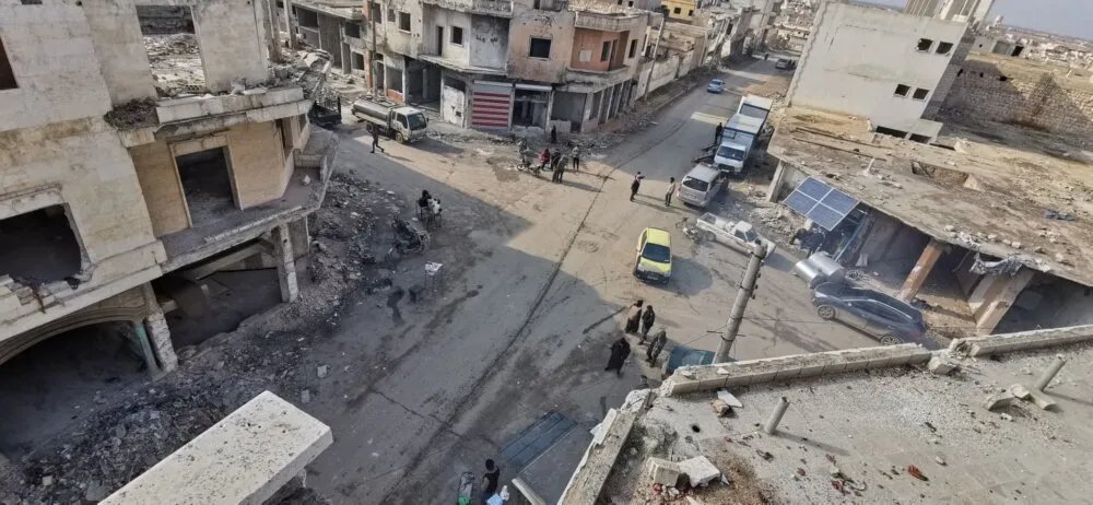 ارتفاع جنوني في أسعار العقارات بريف إدلب وسط غياب الرقابة واستغلال حاجة السكان