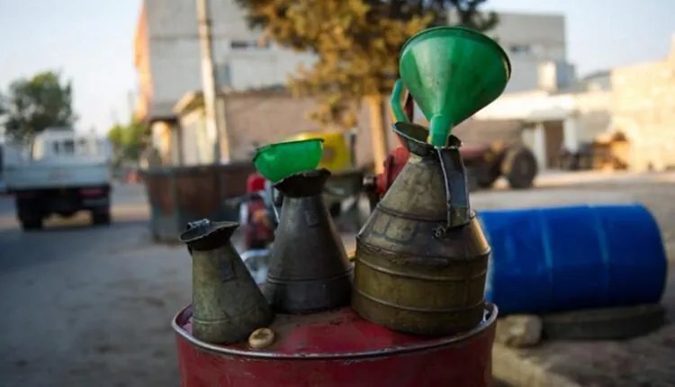 الحكومة السورية تطلق خطة لمكافحة غش المحروقات مع عقوبات مشددة وإزالة البسطات المخالفة