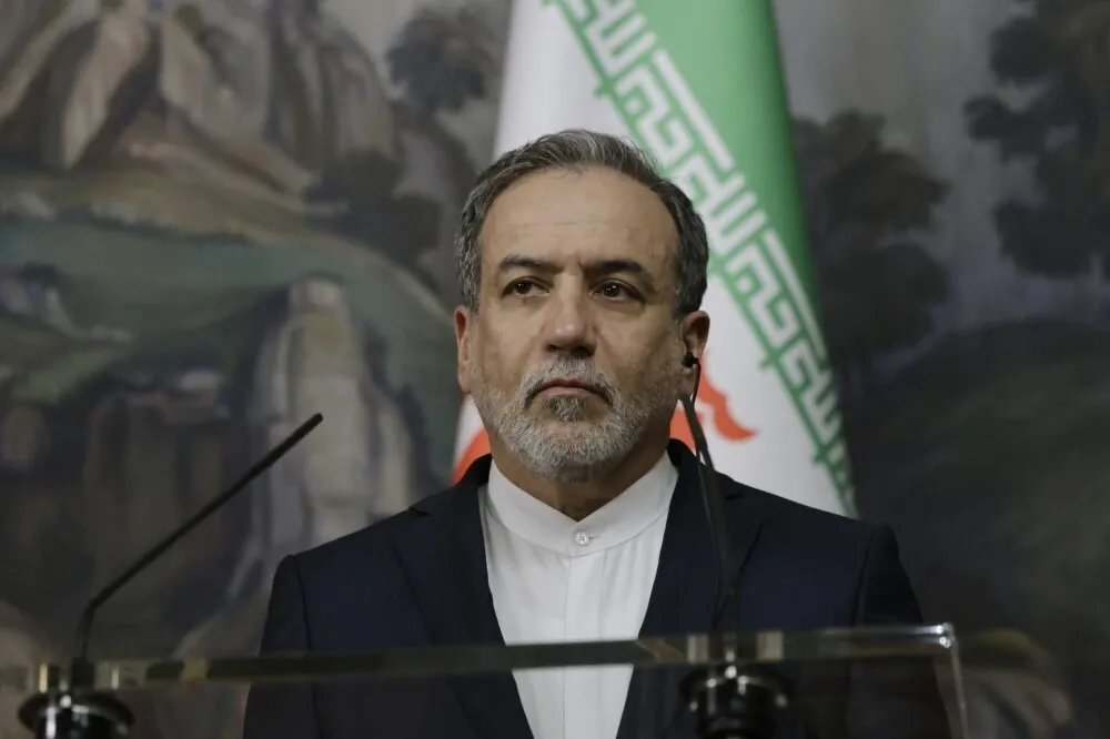 عراقجي يعلن: إيران مستعدة لاستئناف المحادثات النووية مع أمريكا بشرط!