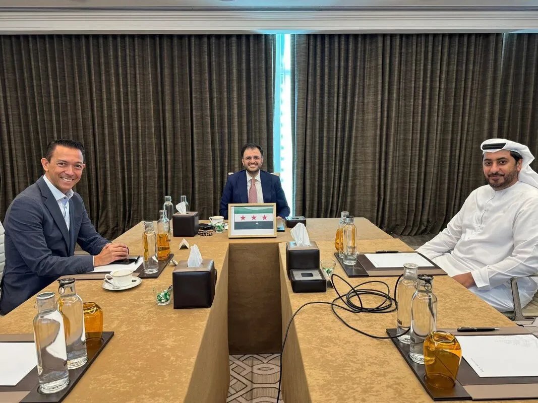 وزير الاتصالات يبحث في الإمارات تطوير البنية التحتية للإنترنت في سوريا