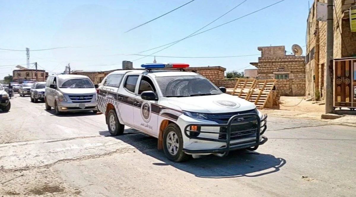 القبض على قيادي سابق في فصيل إيراني بدير الزور بتهمة ارتكاب جرائم حرب