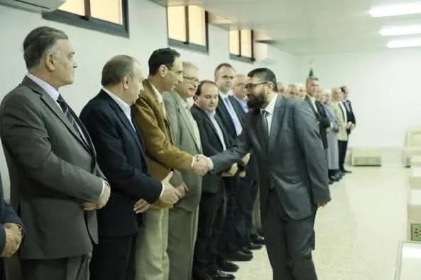 توضيح هام من وزارة العدل حول مصافحة وزير العدل لقاضٍ سابق في محكمة الإرهاب