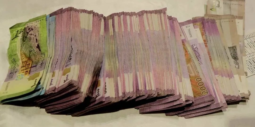 تحديث فوري: أسعار صرف الدولار واليورو والذهب مقابل الليرة السورية في السوق السوداء اليوم الأحد 29 يونيو 2025