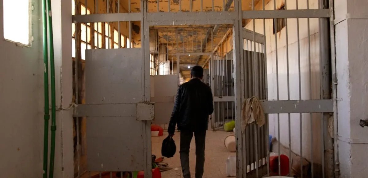 العفو الدولية: ناجون من التعذيب في صيدنايا يواجهون الإهمال ونقص الدعم