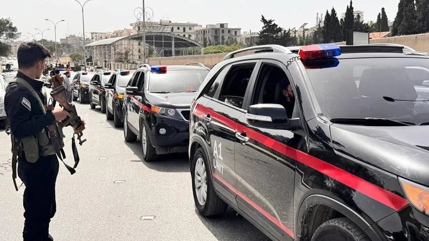 تحت إشراف الدفاع: انسحاب كامل لقوات قسد من حيي الأشرفية والشيخ مقصود في حلب