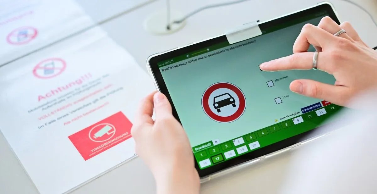 ألمانيا تفكك شبكة واسعة لتزوير اختبارات القيادة في مداهمات كبرى