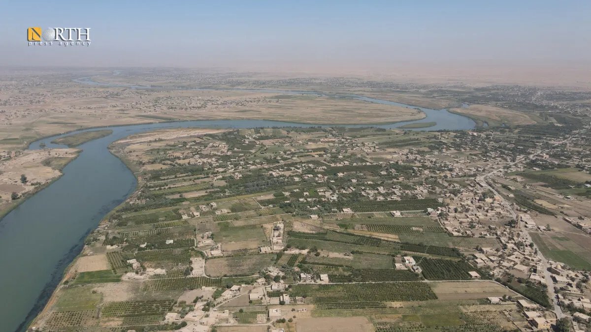 مقتل عنصر سابق في الفصائل الإيرانية بـ دير الزور في هجوم مسلح غامض