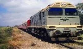 نجاة أسرة بأعجوبة من حادث قطار مروع على معبر جسر البلاطة في طرطوس.. تحقيق جارٍ لمحاسبة المسؤولين