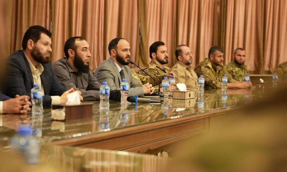 عقوبات أوروبية تربك حسابات "الدفاع السورية" بشأن قادة متهمين بانتهاكات