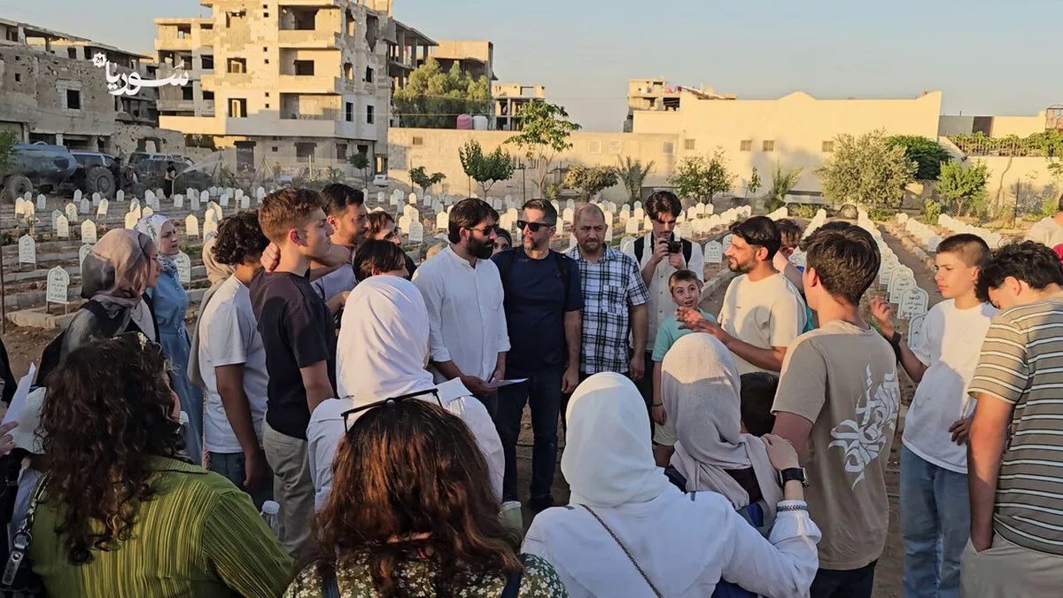 عودة إلى داريا: المغتربون السوريون يستعيدون ذاكرة الثورة في مدينة الصمود