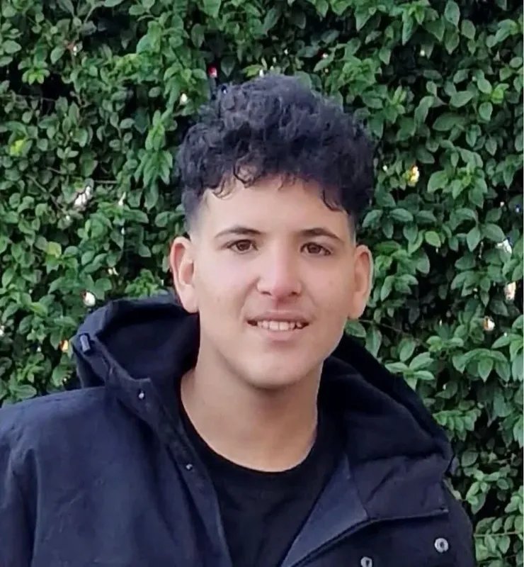 مقتل لاجئ سوري (16 عامًا) في بريطانيا يثير غضبًا وحزنًا: تفاصيل الجريمة والتحقيقات