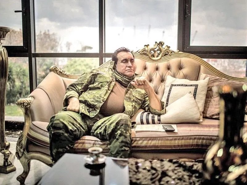 اعترافات صادمة: قائد "صقور الصحراء" يكشف عن محاولة انقلاب فاشلة في الساحل السوري ويهدد الحكومة