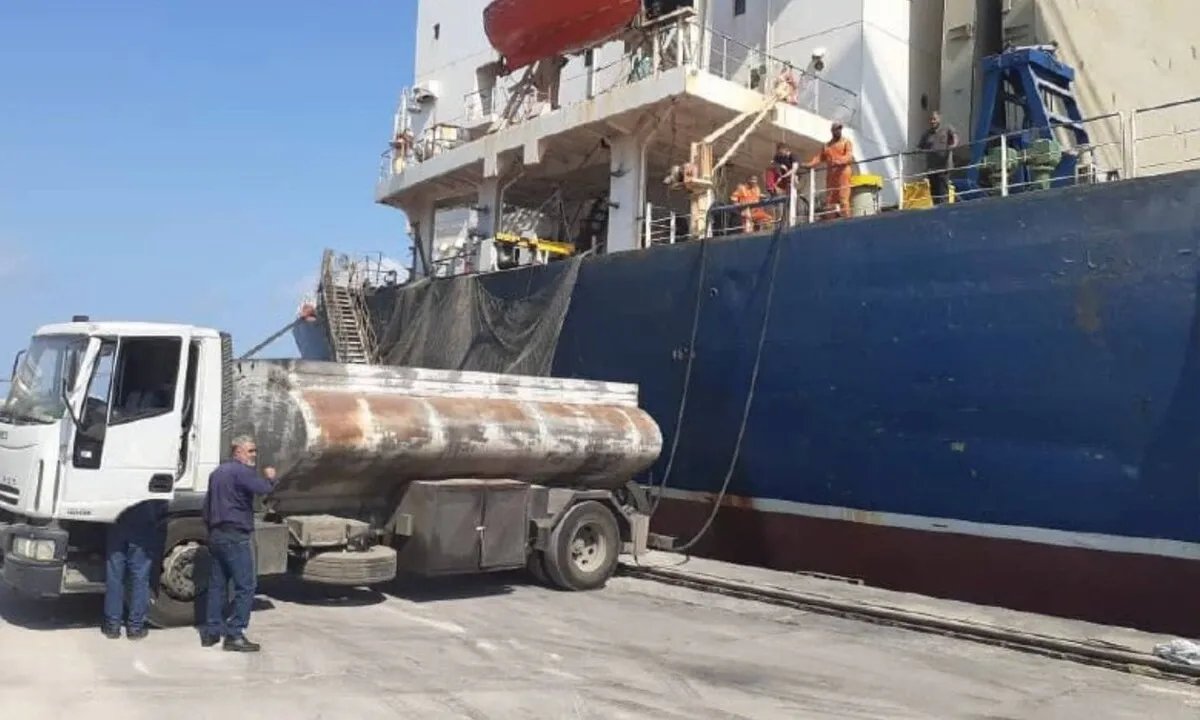 طرطوس: شحنة فوسفات سورية قوامها 14 ألف طن في طريقها إلى مصر