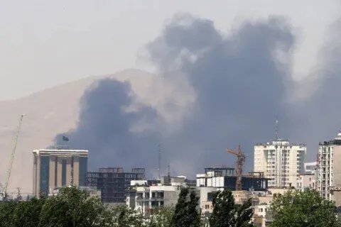 خبير إيراني يحذر: تل أبيب وواشنطن تستأنفان عملهما ضد طهران قريباً