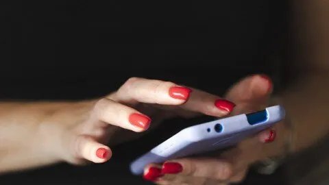 فيسبوك: ما هي كمية المعلومات التي يمتلكها عنك حقًا وكيف تستخدمها؟