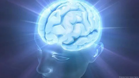 كيف تحافظ على صحة دماغك في الصيف؟ نصائح لتجنب ضربة الشمس والاكتئاب الموسمي