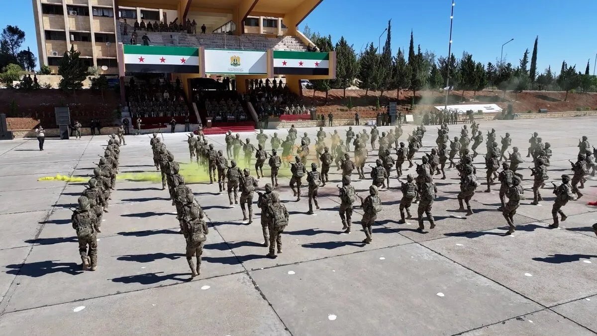 حلب: تخرج دفعة تضم 3 آلاف عسكري من الأكاديمية العسكرية (فيديو)