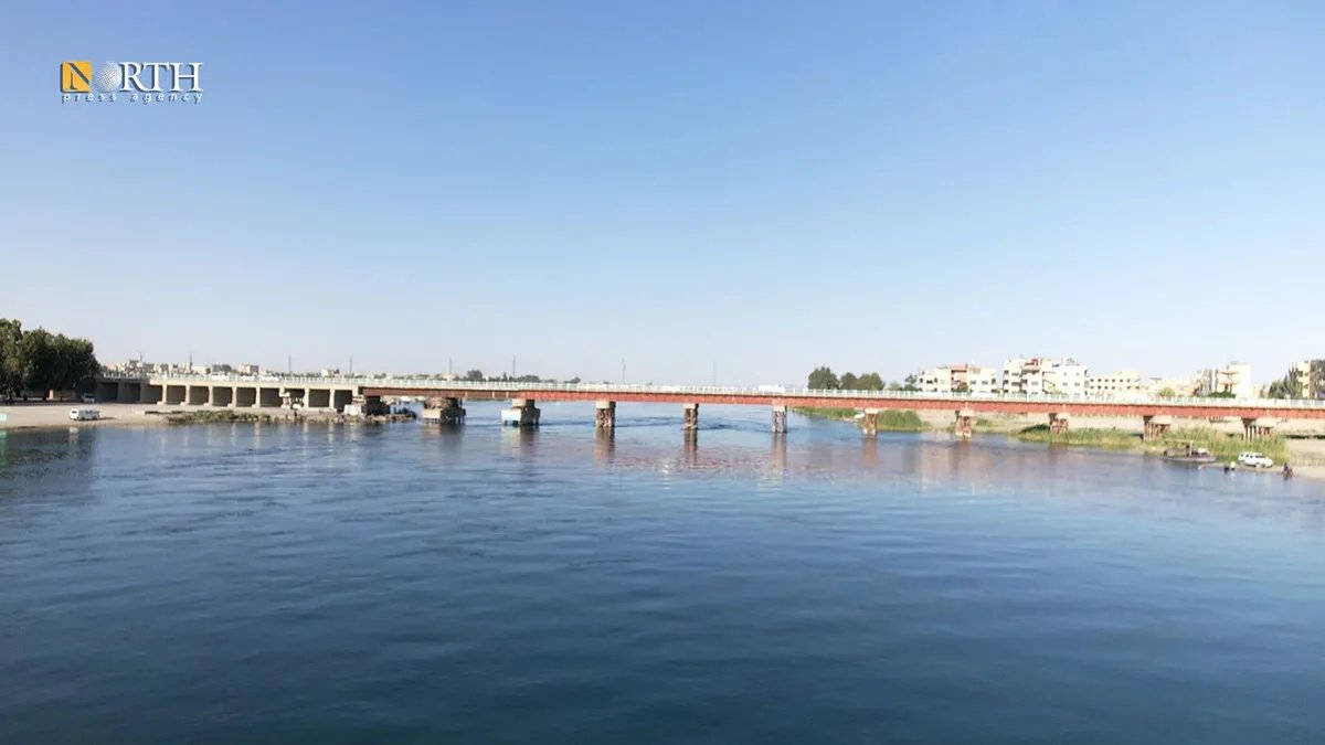 الفرات يئن في دير الزور: تلوث وانحسار يهددان الثروة السمكية