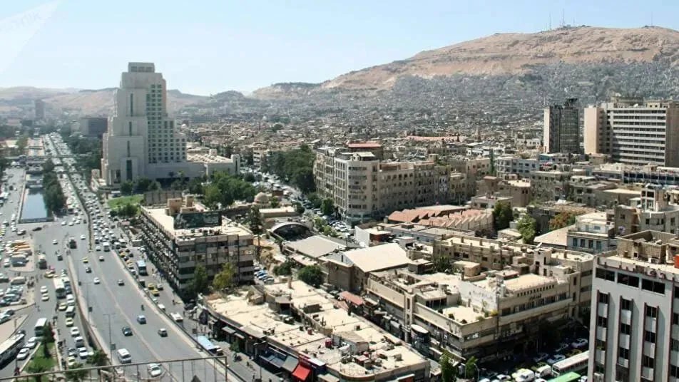 خبراء يحددون فرص الاستثمار الواعدة في سوريا: من التجارة الإلكترونية إلى السياحة العلاجية