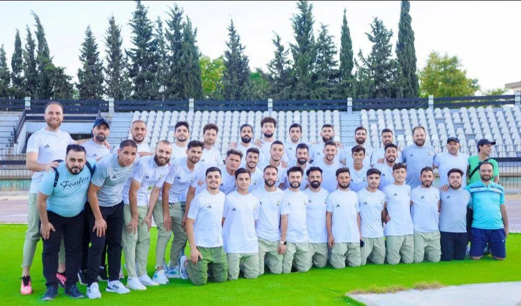 عودة الحرية والمجد إلى دوري الدرجة الممتازة لكرة القدم بعد تصدرهما مجموعتيهما