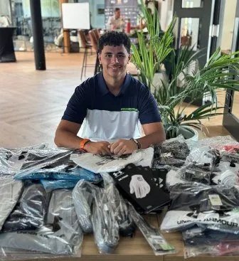 نجم الجولف الكويتي سالم العبكل يحصد رعاية كاملة من أندر آرمور أوروبا ويعزز مسيرته الدولية