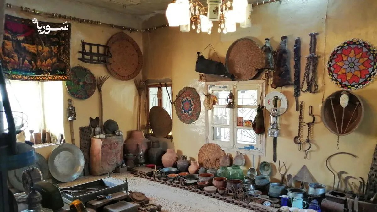 وضاح الحجلي: شاب سوري يحوّل شغفه إلى متحف لحفظ ذاكرة السويداء وتراثها