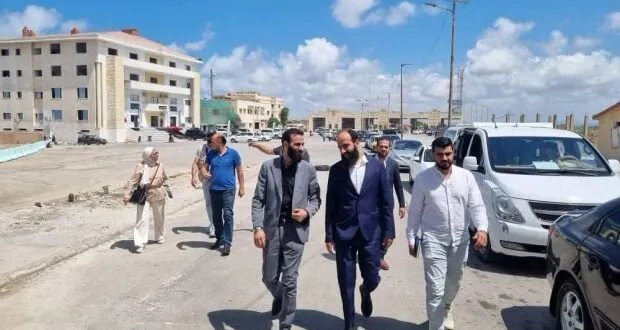 جولة ميدانية لمعاون محافظ طرطوس ووفد أممي في معبر العريضة الحدودي: تفقد سير العمل وموقع الجسر الجديد