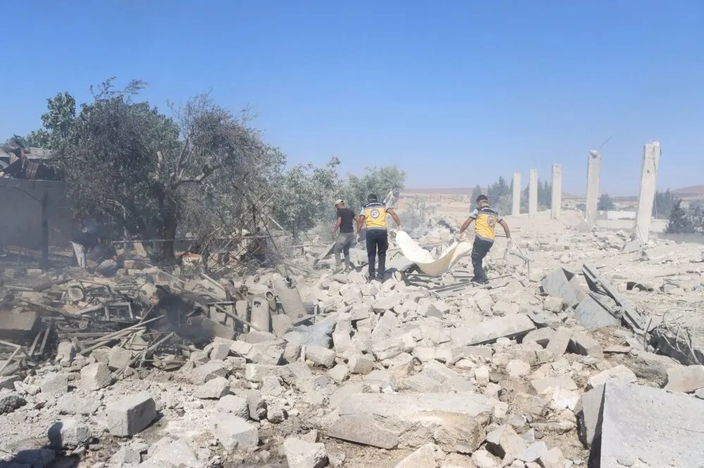 مقتل مدنيين في انفجارات متفرقة بريفي حماة وإدلب