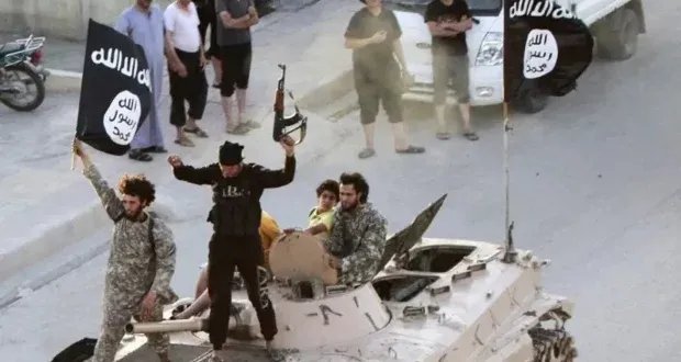 غموض تفجير كنيسة الدويلعة: هل يسعى "أنصار السنة" للتحالف مع "داعش"؟