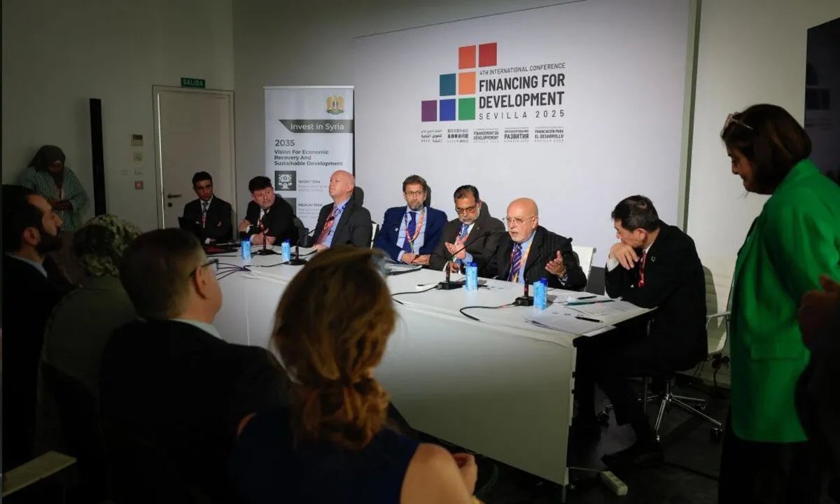 سوريا تكشف رؤيتها للتعافي الاقتصادي في مؤتمر دولي بإشبيلية