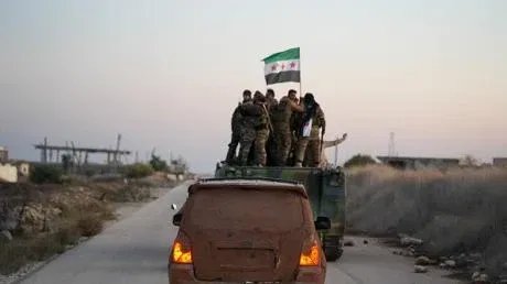 اتفاق تاريخي في حلب: تبادل أسرى وانسحاب لقوات سوريا الديمقراطية يمهد لاستقرار المنطقة