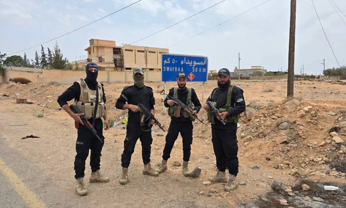 إعادة فتح طريق دمشق - السويداء بعد اشتباكات مسلحة وتجاوزات أمنية