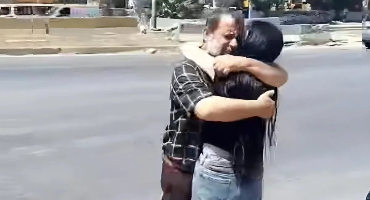 فرحة في اللاذقية: عودة زينب، أصغر المختطفات، بعد غياب شهر