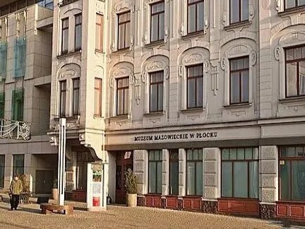 معرض "فنانون سوريون من العالم" في بولندا يحتفي بالإبداع السوري