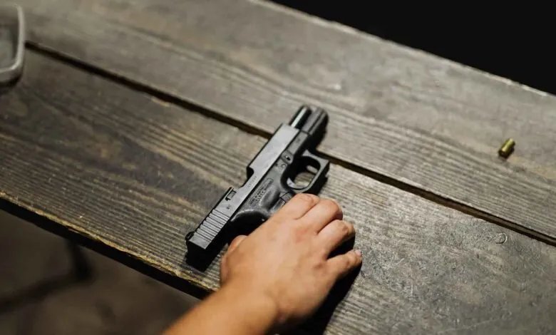 مأساة في الحسكة: شاب ينهي حياته أمام عائلته بسبب الظروف المعيشية الصعبة