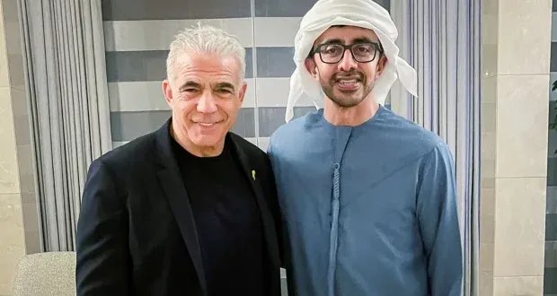 عبد الله بن زايد ولابيد يبحثان جهود وقف إطلاق النار في غزة وتطورات الأوضاع الإقليمية